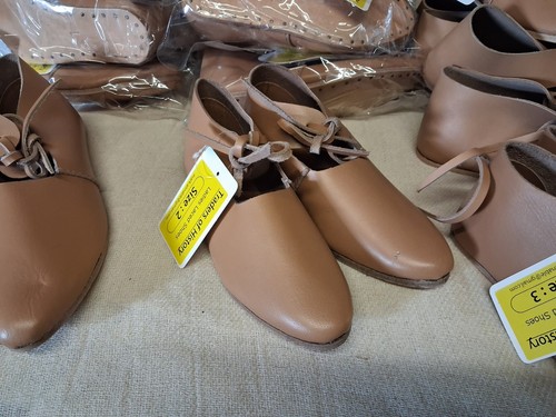 Ladies leather single laced - leather,